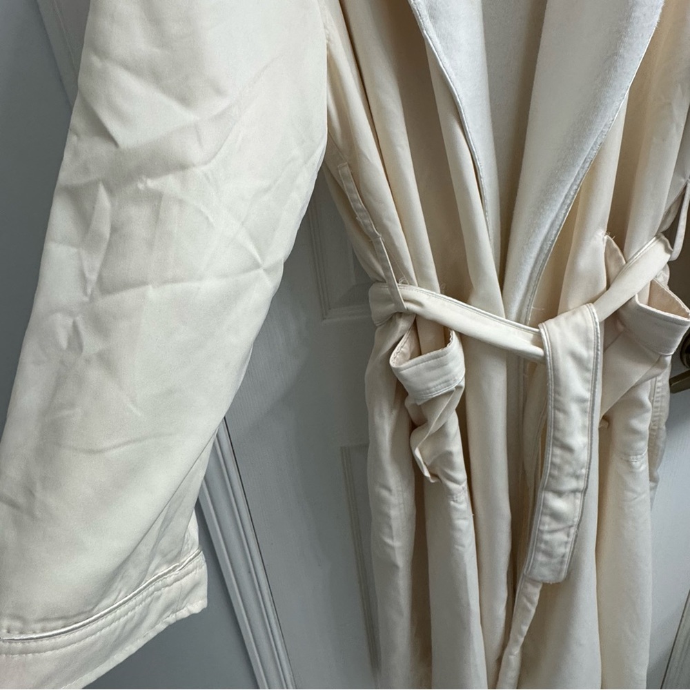 Maje Princess Cruise Lotus Spa Robe Cream Textured Luxury Resort Bathrobe Unisex - Picture 10 of 12